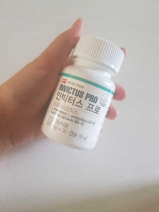라플레 염창환 박사의 3세대 유산균, 인빅터스 프로 — 5점을 준 리뷰어가 2018년 9월 올린 사용 사진