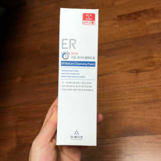 Dr.메디션 ER 네이처 클렌징폼- 오일리스킨용 — 4.5점을 준 리뷰어가 2018년 7월 올린 사용 사진