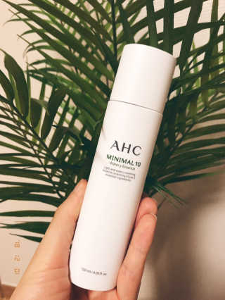 AHC 에이 에이치 씨 미니멀 10 워터리 에센스 — 4점을 준 리뷰어가 2018년 12월 올린 사용 사진