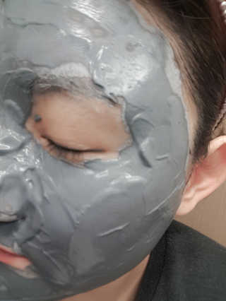 SWISSE 스위스 마누카 허니 디톡시파잉 페이셜 마스크 — 4점을 준 리뷰어가 2019년 12월 올린 사용 사진