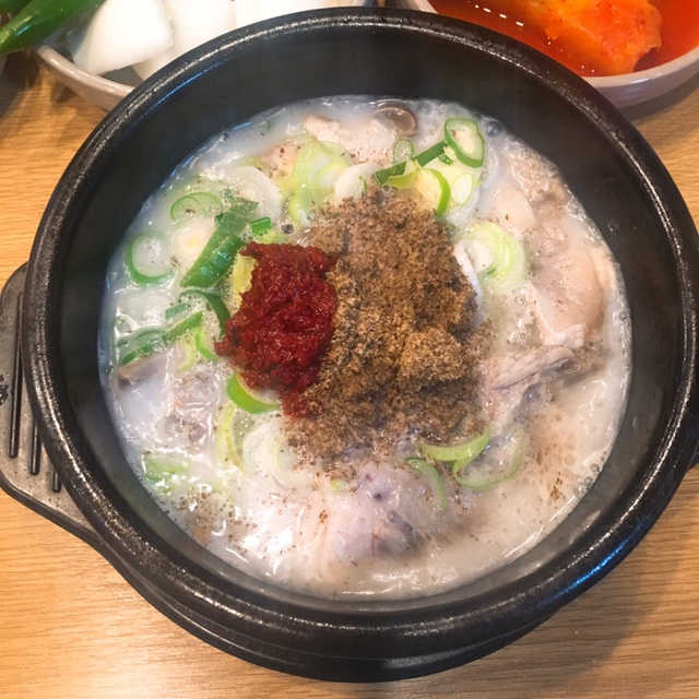 [신의주찹쌀순대와쭈꾸미] 순대국+신의주정식 리뷰 사진