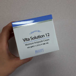 지고트 비타솔루션12 모이스처 앰플 크림 100ml — 4점을 준 리뷰어가 2019년 6월 올린 사용 사진
