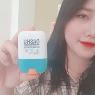 다슈코리아 다슈 솔루션 시카 쉴드 선스틱 — 5점을 준 리뷰어가 2020년 2월 올린 사용 사진