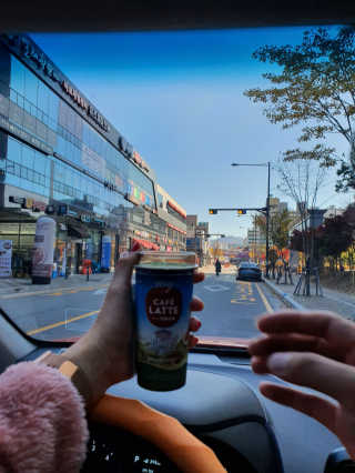 마이카페라떼 말차 아몬드브리즈 7개입 — 5점을 준 리뷰어가 2019년 11월 올린 사용 사진