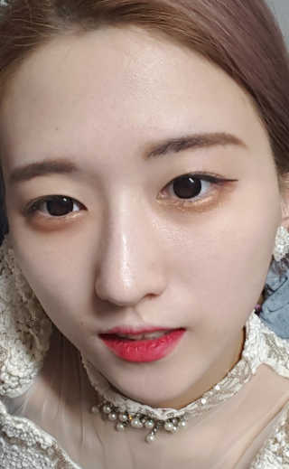 JM솔루션 물광 커버 파운데이션 럭셔리 — 4.5점을 준 리뷰어가 2019년 1월 올린 사용 사진