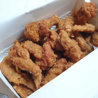 [치킨마루]-  빠사칸윙봉현미 + 콜라 500ml — 5점을 준 리뷰어가 2019년 7월 올린 사용 사진