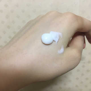 나이팅게일 티타민 크림 리뉴얼 — 3.17점을 준 리뷰어가 2018년 4월 올린 사용 사진