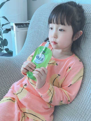데르뜨 떠먹는 과일 3종, 짜먹는 과일 2종 총 10개 체험 — 4.5점을 준 리뷰어가 2020년 3월 올린 사용 사진