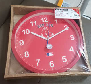MLB WATCH n LEISURE MLB  아날로그 디자인 벽시계 8종 — 5점을 준 리뷰어가 2019년 12월 올린 사용 사진