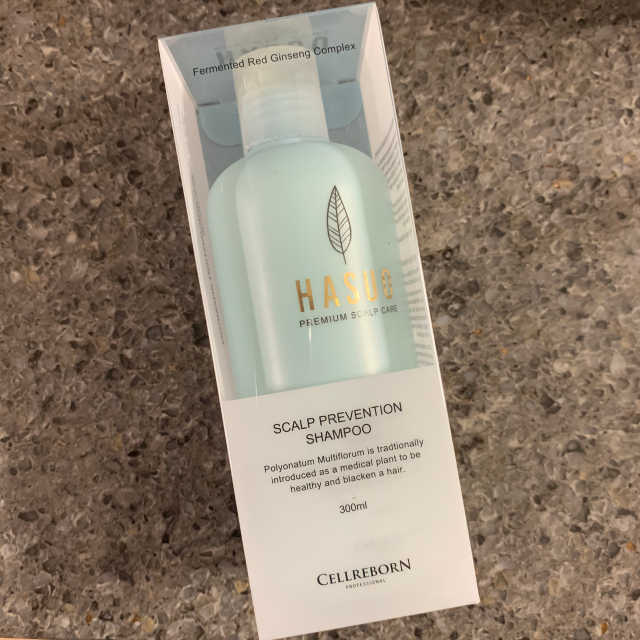 셀리본 하수오 내츄럴 프리벤션 탈모관리 샴푸 300ml 리뷰 사진