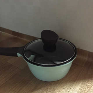 도루코 마이셰프 베이직 민트 냄비 편수 18cm — 5점을 준 리뷰어가 2016년 9월 올린 사용 사진