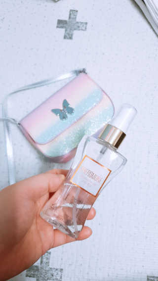 레드컨테이너 페로몬향 퍼퓸 바디미스트 80ml — 5점을 준 리뷰어가 2020년 1월 올린 사용 사진