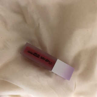 터치인솔 프리티필터 쉬폰 벨벳 립틴트 — 5점을 준 리뷰어가 2018년 10월 올린 사용 사진