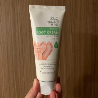 (주)에네스티 에네스티 수안수 실크스킨 풋크림 1+1 — 4.5점을 준 리뷰어가 2019년 10월 올린 사용 사진