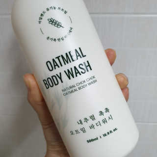 (주)에네스티 내추럴 촉촉  오트밀 바디워시 500ml — 4점을 준 리뷰어가 2019년 10월 올린 사용 사진