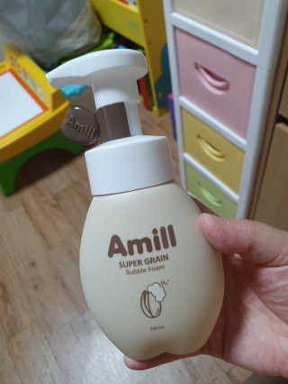에이밀 슈퍼 그레인 버블 폼 200ml — 4점을 준 리뷰어가 2019년 9월 올린 사용 사진