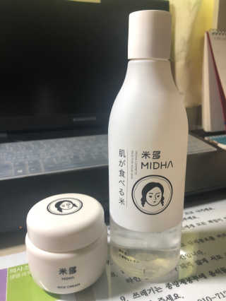 [미다] 쌀뜨물 세범 토너 + 쌀 크림 [지성,모든피부] — 5점을 준 리뷰어가 2019년 12월 올린 사용 사진