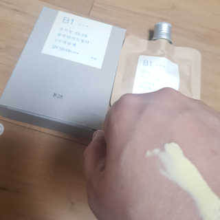톤28 유기농 블루라이트 방어 UV 차단거리 건성용 B1 — 5점을 준 리뷰어가 2019년 5월 올린 사용 사진