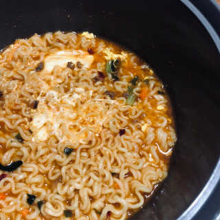 라면 그대로가 제일 맛있는 더엄마라면 — 5점을 준 리뷰어가 2019년 7월 올린 사용 사진