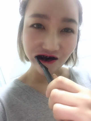 the naked object 디블랙팩치약 디블랙칫솔 세트 — 4점을 준 리뷰어가 2019년 1월 올린 사용 사진