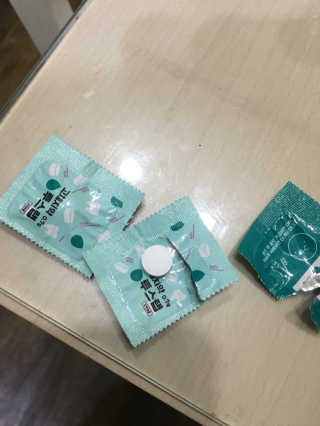 솔테라피 씹는 고체치약 투스탭 스파클레몬 6정 x 5박스 — 5점을 준 리뷰어가 2019년 5월 올린 사용 사진