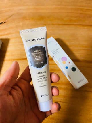메이메리 쓰리이펙츠 모이스처 톤업크림 50ml — 5점을 준 리뷰어가 2020년 1월 올린 사용 사진