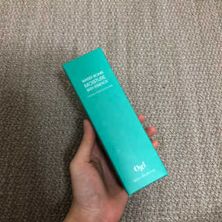 오지아이 워터 밤 모이스처 스킨 에센스 180ml — 5점을 준 리뷰어가 2019년 12월 올린 사용 사진