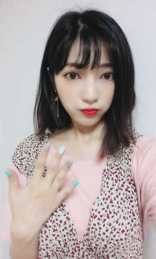 키스뉴욕 캔디밤+프레스앤고 세트 — 4.33점을 준 리뷰어가 2018년 7월 올린 사용 사진