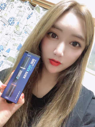 다슈코리아 다슈 맨즈 듀얼 트릭 스틱 — 5점을 준 리뷰어가 2019년 11월 올린 사용 사진