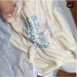 [홍코너떡볶이]옛날떡볶이 인기맛 4팩세트 — 5점을 준 리뷰어가 2019년 11월 올린 사용 사진