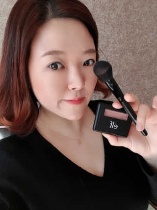 엘프 멜로 머브 블러셔, 블러시 브러쉬 2종 — 5점을 준 리뷰어가 2020년 1월 올린 사용 사진