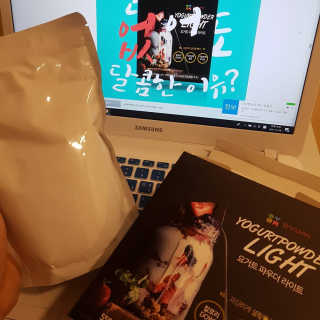 오붐주식회사 오붐 설탕을 뺀 요거트 파우더 라이트 550g+보틀 — 5점을 준 리뷰어가 2017년 12월 올린 사용 사진