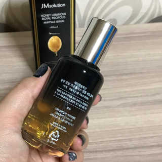 JM솔루션 꿀광 로얄 프로폴리스 앰플 세럼 블랙 — 4점을 준 리뷰어가 2018년 12월 올린 사용 사진