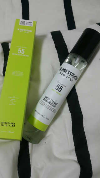 더블유드레스룸 신규향 드레스퍼퓸150ml — 3.5점을 준 리뷰어가 2018년 8월 올린 사용 사진