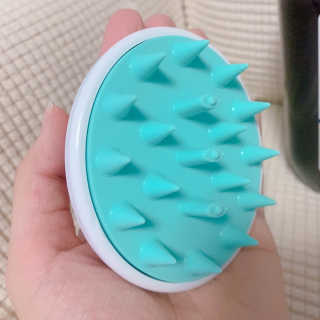 달리프 베러 퍼퓸 샴푸 1000ml 레이니데이 or 일랑로즈 — 5점을 준 리뷰어가 2020년 1월 올린 사용 사진
