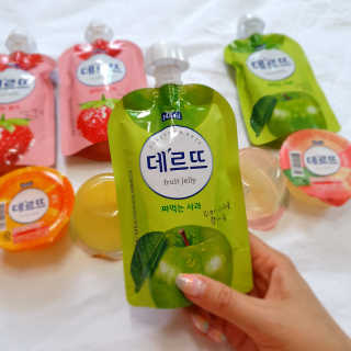 데르뜨 떠먹는 과일 3종, 짜먹는 과일 2종 총 10개 체험 — 5점을 준 리뷰어가 2020년 3월 올린 사용 사진