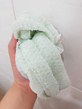 어파티 더마실드 바디워시 비타민트 300ml — 4.5점을 준 리뷰어가 2018년 5월 올린 사용 사진