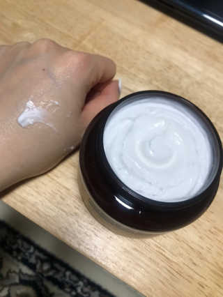 아미니 울트라 시어버터 바디크림 — 5점을 준 리뷰어가 2019년 1월 올린 사용 사진
