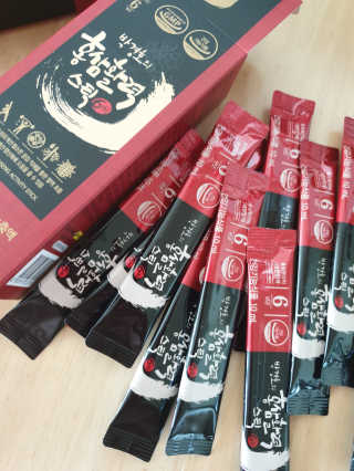 메이준뉴트리 박경호의 홍삼활력스틱 10ml x 30포 — 5점을 준 리뷰어가 2020년 2월 올린 사용 사진