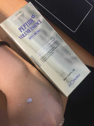 닥터펩티 제이앤코슈 펩타이드 볼륨 에센스 50ml — 5점을 준 리뷰어가 2018년 10월 올린 사용 사진