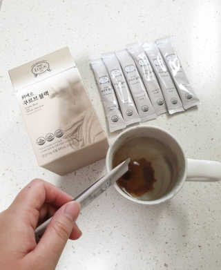 [하우투잇] 뤼에르 쿠르브 블랙 10ml x 30포 총 300ml — 5점을 준 리뷰어가 2020년 3월 올린 사용 사진