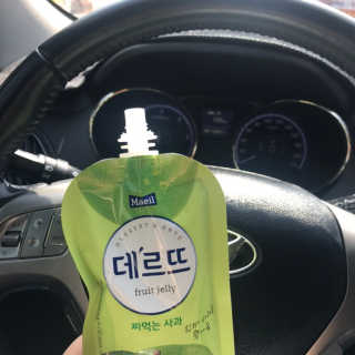 데르뜨 떠먹는 과일 3종, 짜먹는 과일 2종 총 10개 체험 — 5점을 준 리뷰어가 2020년 3월 올린 사용 사진