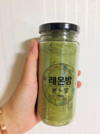 초능력 국내산 레몬밤 분말 — 3.5점을 준 리뷰어가 2019년 8월 올린 사용 사진