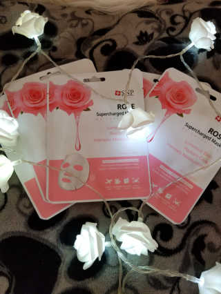 SNP Supercharged Mask_Rose Centifoli Flower — 5점을 준 리뷰어가 2018년 11월 올린 사용 사진
