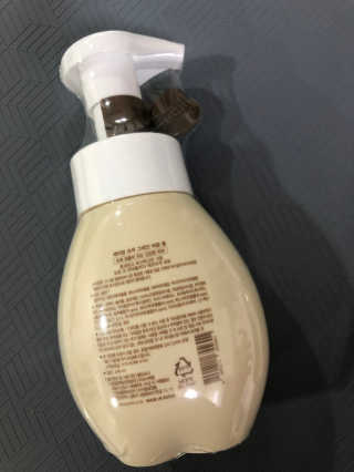 에이밀 슈퍼 그레인 버블 폼 200ml — 5점을 준 리뷰어가 2019년 9월 올린 사용 사진
