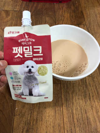 [빙그레] 에버그로 생유산균 1봉（10포입）+펫밀크2팩 — 2.5점을 준 리뷰어가 2019년 3월 올린 사용 사진