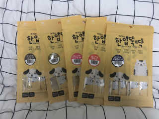 [펫토리아] 강아지,고양이겸용 짜먹는 한입뚝딱 — 5점을 준 리뷰어가 2019년 1월 올린 사용 사진