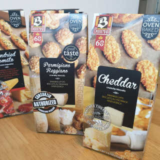 [뷔테만] 네덜란드 치즈 비스켓 4종 세트 — 5점을 준 리뷰어가 2019년 7월 올린 사용 사진