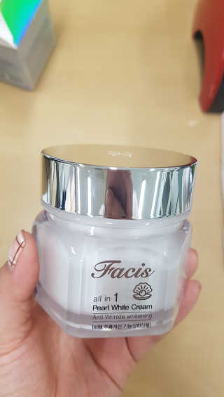 파시스 올인원 진주 화이트닝 크림 100ml — 5점을 준 리뷰어가 2018년 11월 올린 사용 사진