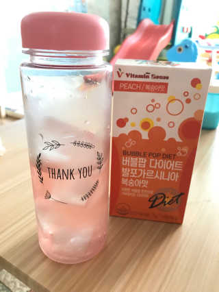비타민하우스 버블팝 다이어트 발포가르시니아 청포도/복숭아 — 4.17점을 준 리뷰어가 2017년 6월 올린 사용 사진
